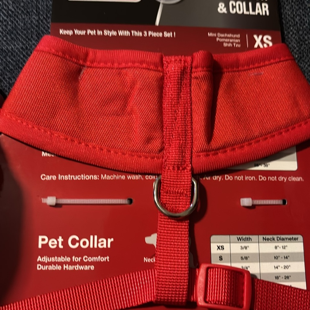 Coleman Red 3 Piece Dog Harness, Leash & Collar Set in Size XS BNWT - Picture 8 of 12